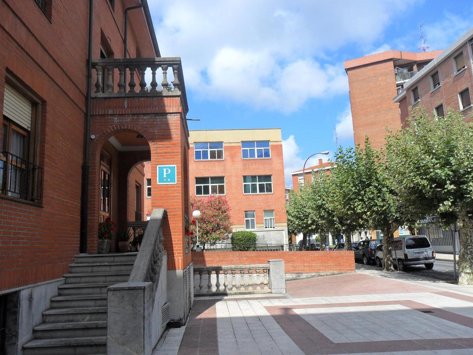 Pension Zeus Barakaldo Exterior photo